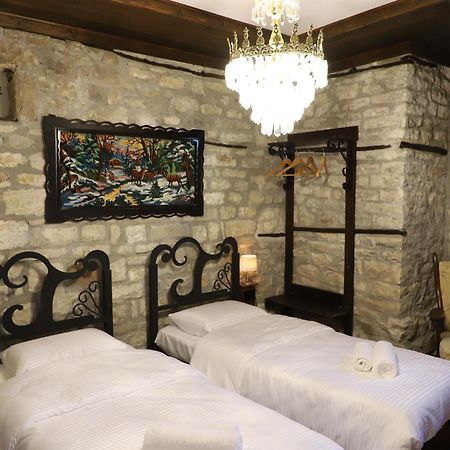 Vila Art Berat Castle Exteriör bild
